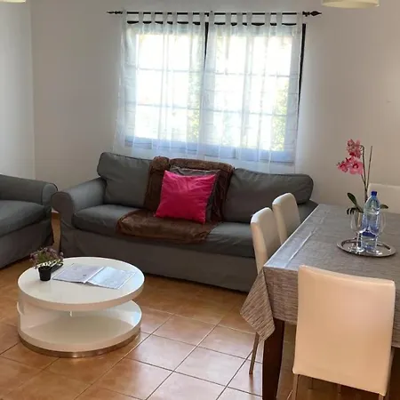 Royal Park Elegante Casa Con Piscina Сasa de vacaciones *