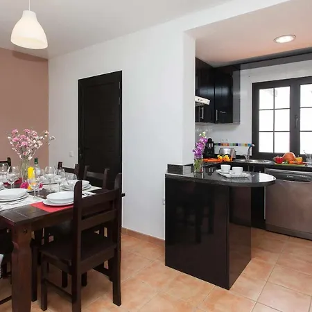 Casa Royal Park By Vacanzy Collection * Corralejo